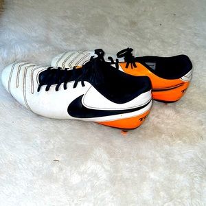Nike Tempo Soccer Shoes